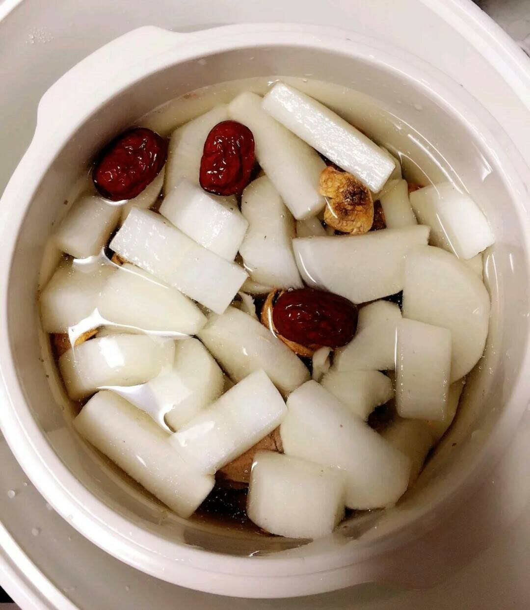 尿酸678引起脚踝痛风,尿酸降得太快诱发痛风怎么处理