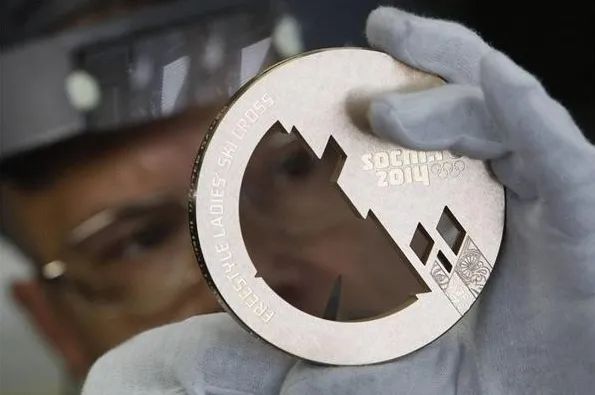 东京奥运会金牌是纯金的吗,东京奥运会倒计时
