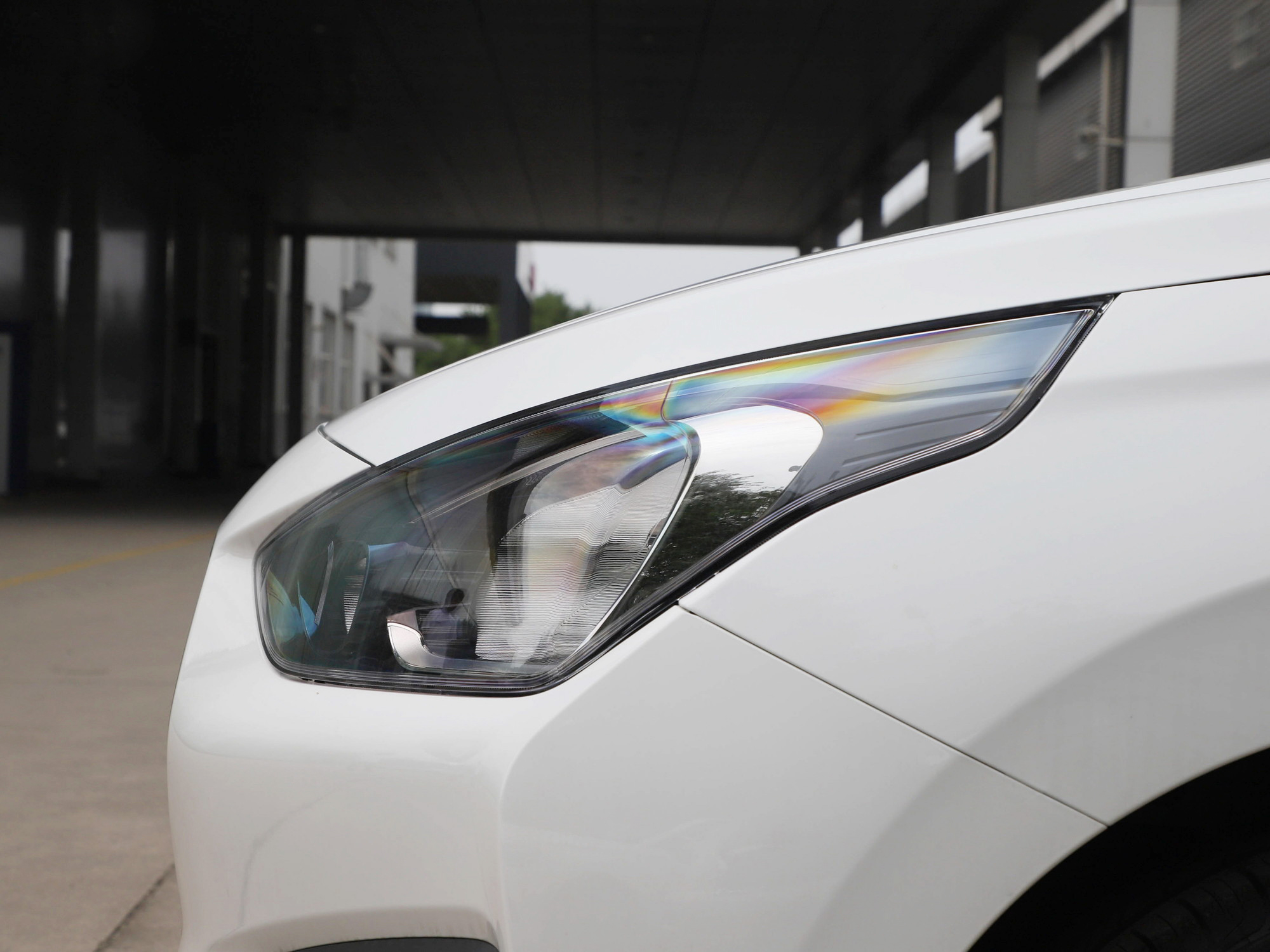 售价不到5万，车重不到1吨的“买菜车”，真的适合代步吗？