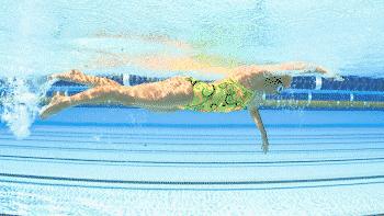 中游体育自由泳手脚配合视频,中游体育为什么自由泳打腿不前进