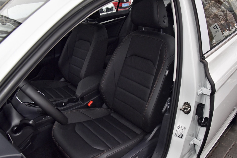 大众全新宝来提车感受,下一代全新大众宝来