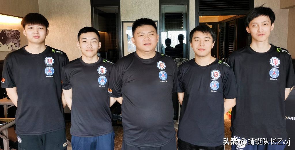 ti10灏忚薄闆嗛敠,ti10灏忚薄姣旇禌瑙嗛