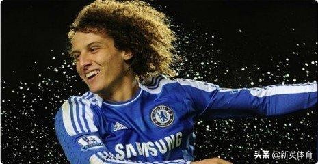 发型留腻了,发型留长发