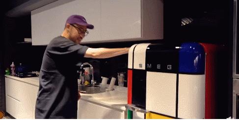 热狗潮玩手办,hotdog热狗的手办