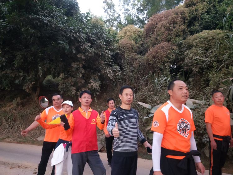 魅力深马，微马同行！六约微马助力深圳国际马拉松