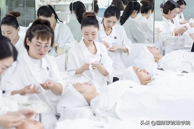 大连蒙妮坦美发美容技能培训学校,大连蒙妮坦美容学校