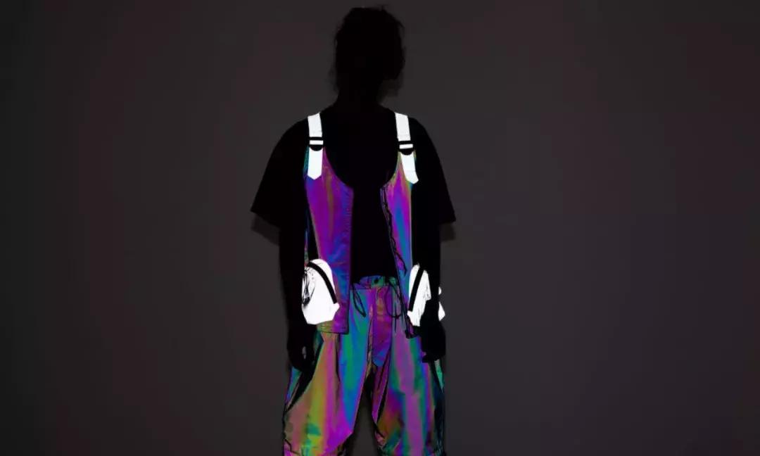 为什么3m反光材质好,3m反光材质是什么材质