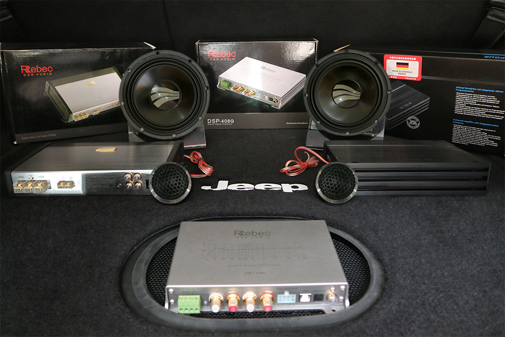 吉普牧马人改音响,jeep牧马人原厂升级阿尔派音响