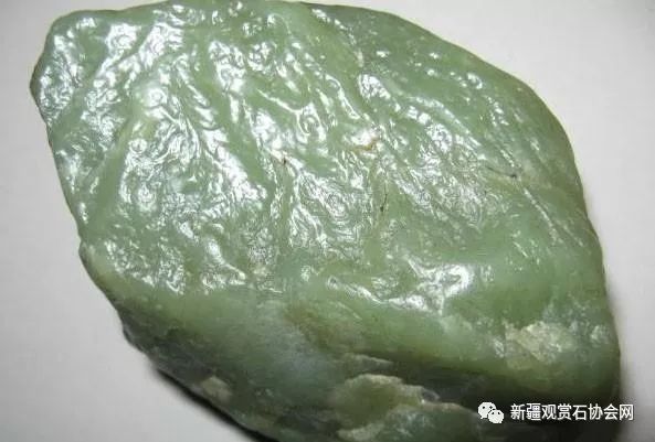 戈壁玉与戈壁石的区分,戈壁玉和戈壁石的区别