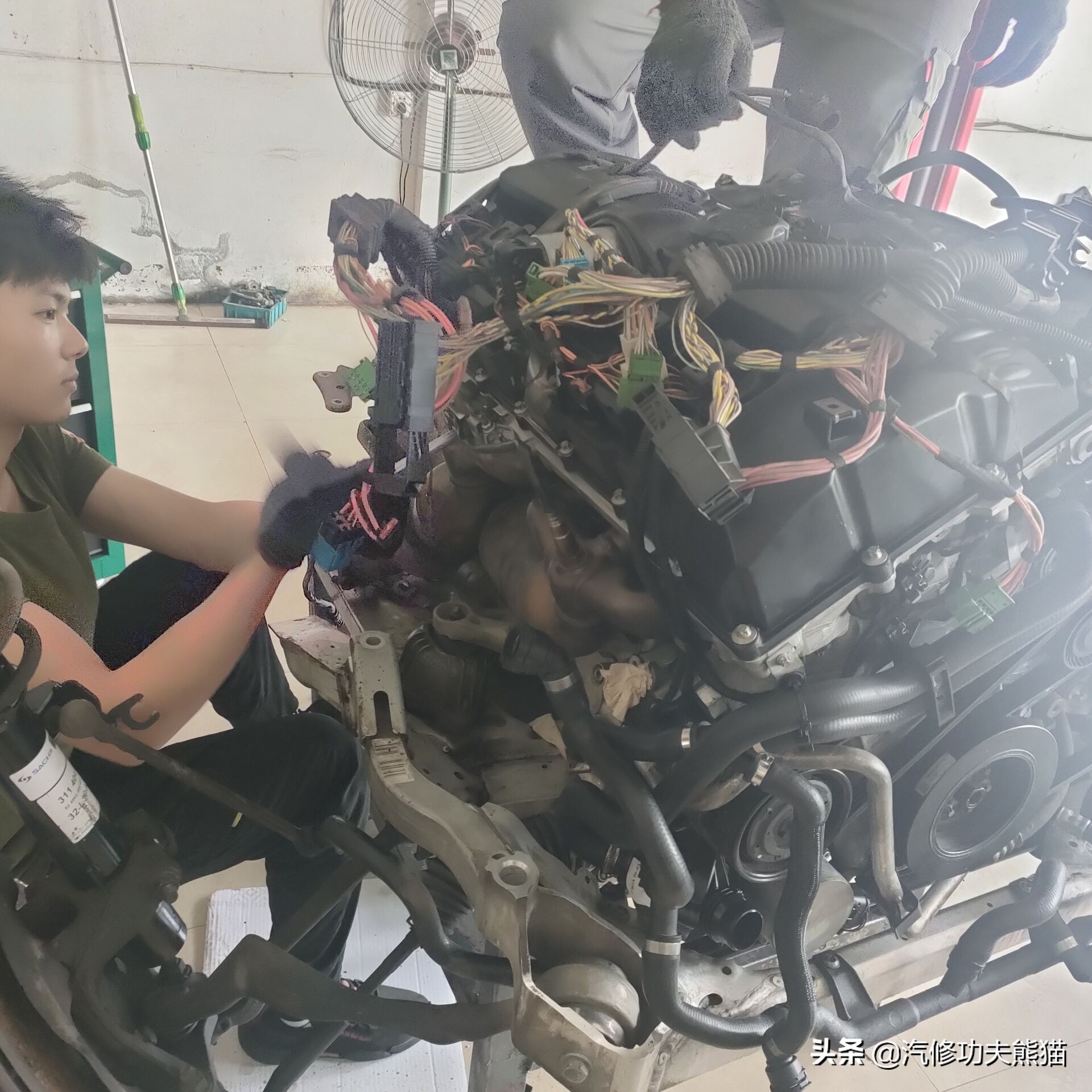 e90宝马325i容易烧机油,宝马e90325i烧机油能修好吗