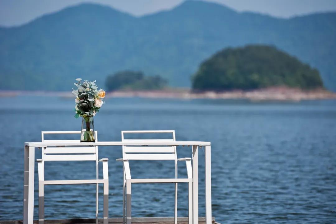 真正一线湖景！千岛湖这家“颜值杀”民宿自带一个超强属性