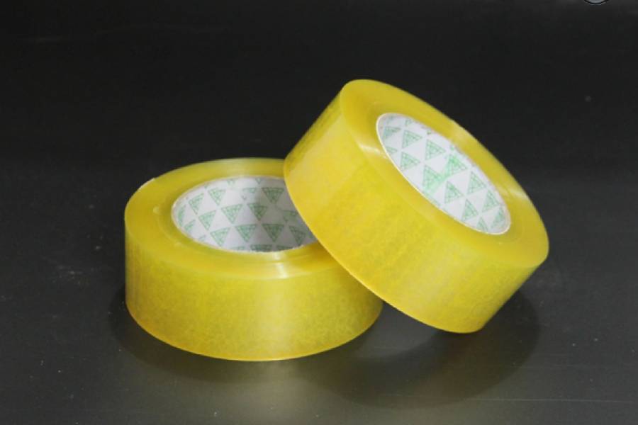 黑色裤子粘毛毛怎么弄掉,黑裤子水洗掉毛严重怎么处理