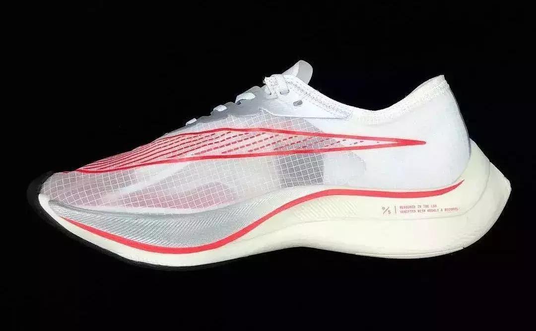 跑圈大事件,川内优辉波士顿马拉松夺冠瞬间