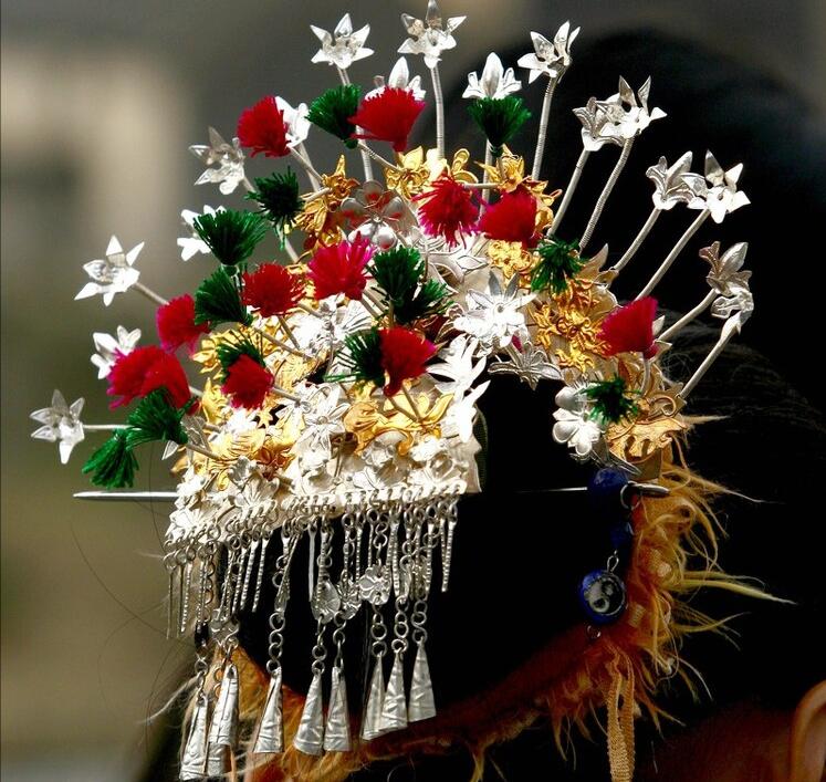 佩戴银饰变黑的原因,佩戴银饰有什么讲究