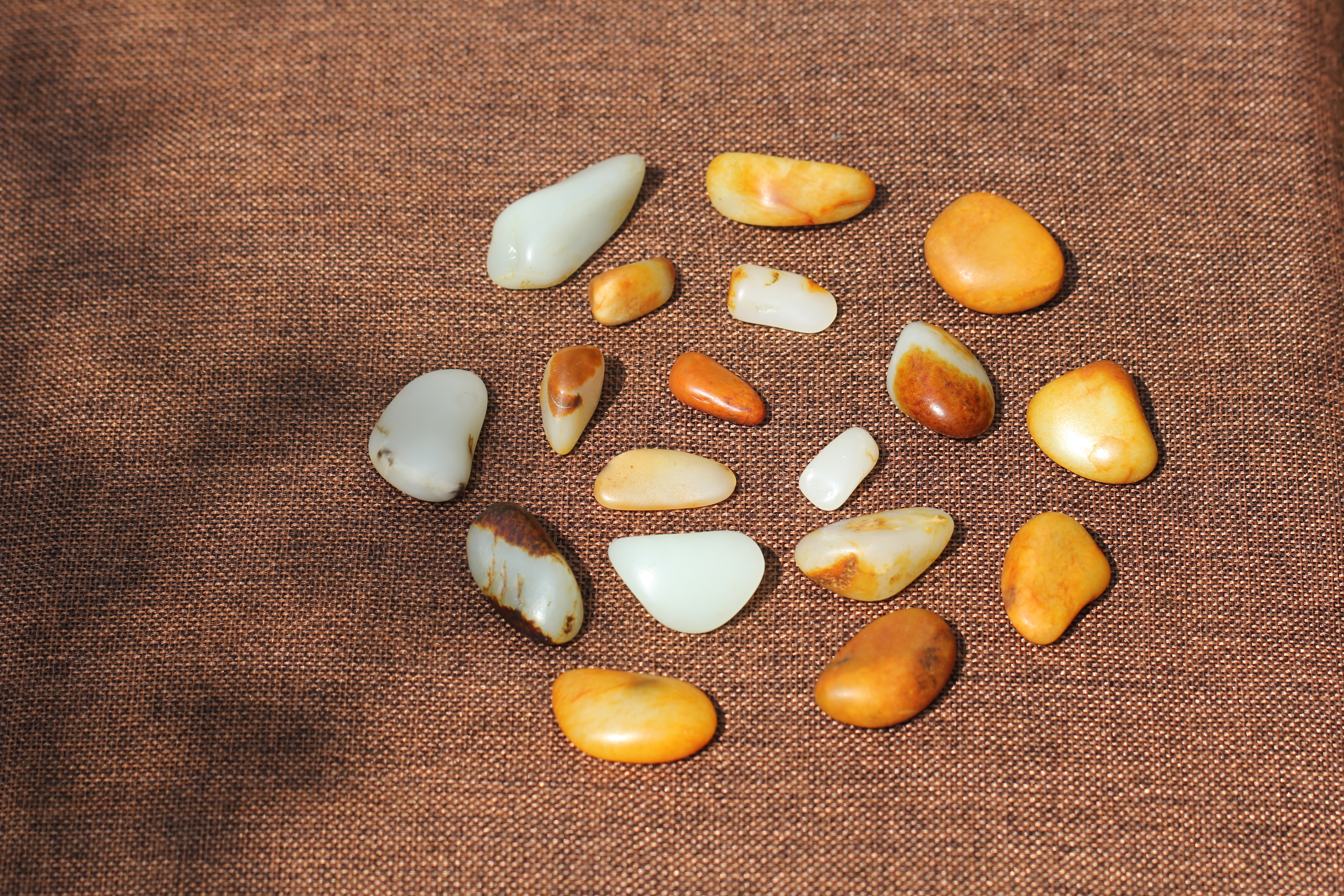 如何鉴别玉的好坏与真假,买玉找谁鉴定也不靠谱