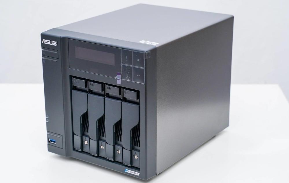 群晖2.5寸nas硬盘推荐,2023威联通nas和群晖nas对比