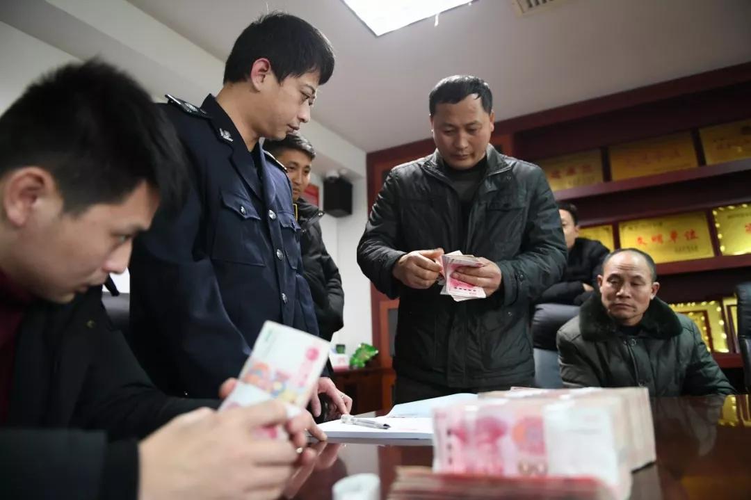 年底*薪讨**农民的福音！工资被拖欠打啥电话、找啥部门、投诉举报要啥证据材料、媒体联系方式这里都有