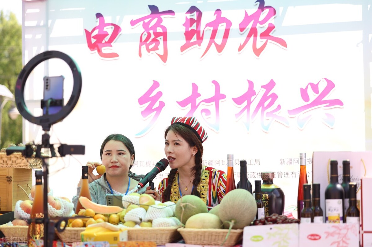 寰▍鐩存挱甯﹁揣鎬庝箞鎻忚堪鐥涚偣,寰▍鐩存挱甯﹁揣瑙嗛鏁欑▼