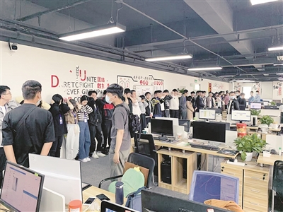 上百万名家长和学生信息被卖给培训机构聚焦此类网络黑灰产，全省公安今年已破案2.4万余起