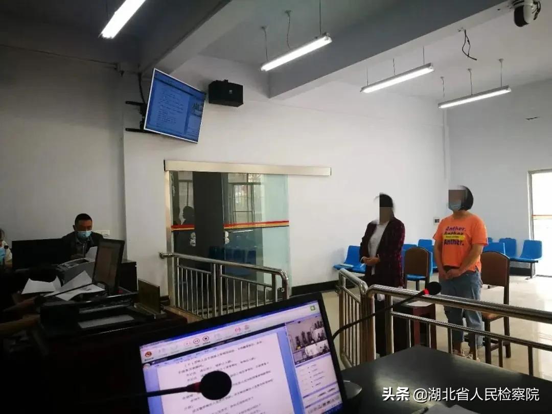 手机上玩棋牌犯法吗,手机棋牌涉嫌赌博怎么处理