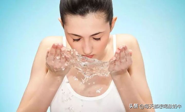 如何改善脸上皮肤特别薄，一直泛红，毛孔粗大，*血丝红**明显？