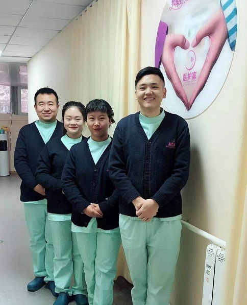 护工疯狂虐待88岁老人,养老院护工虐待老人真实情况