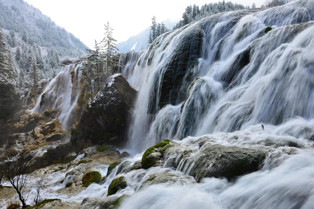 九寨更迷人,神奇的九寨景色迷人惹人醉
