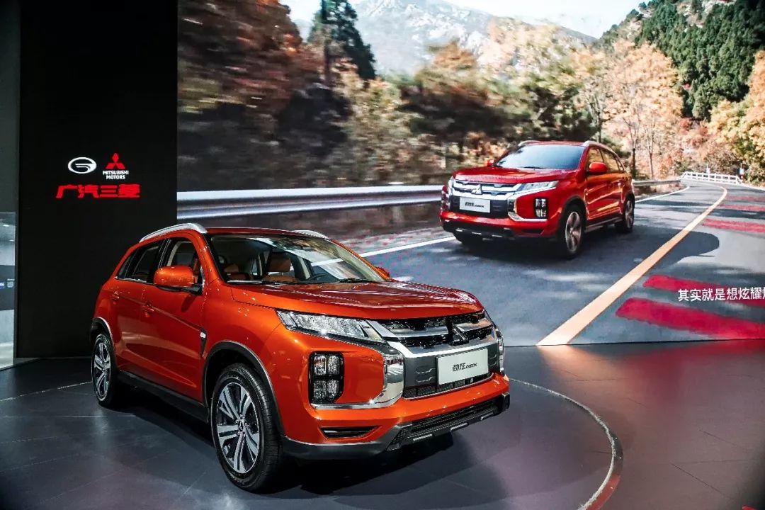 三菱劲炫asx2013款cvt两驱精英版,18年的三菱劲炫asx1.6手动挡多少钱