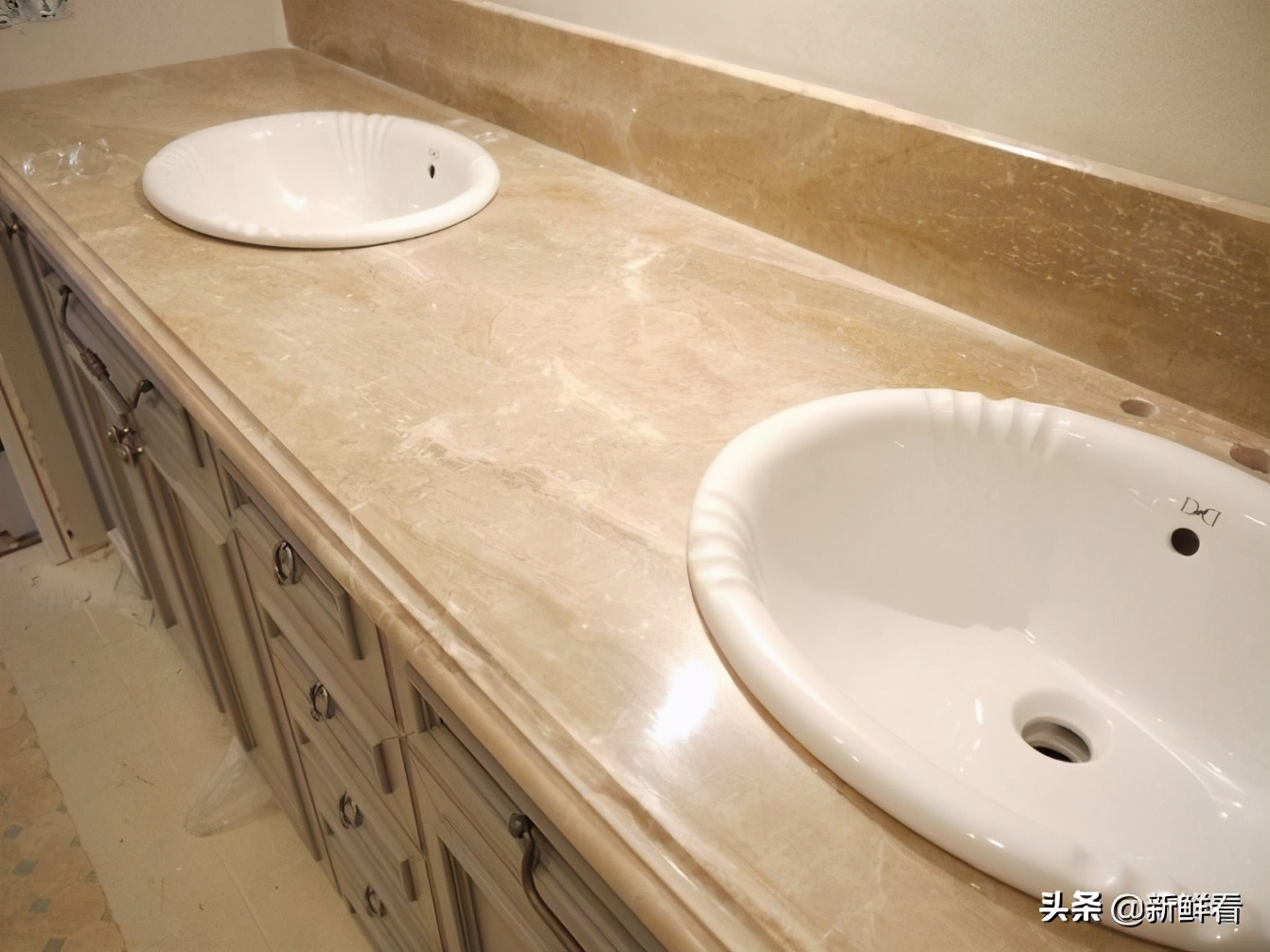 人造大理石叫什么名,真正的大理石和普通石材