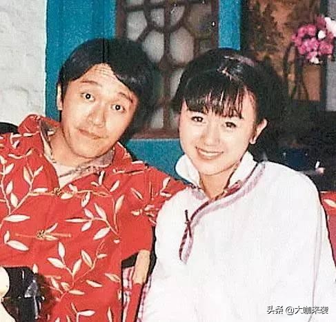 唐宁和张国荣合影,张国荣和周润发年纪