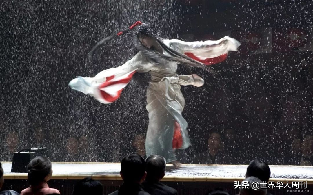 日本首相一年工资,日本首相的工资以及补贴