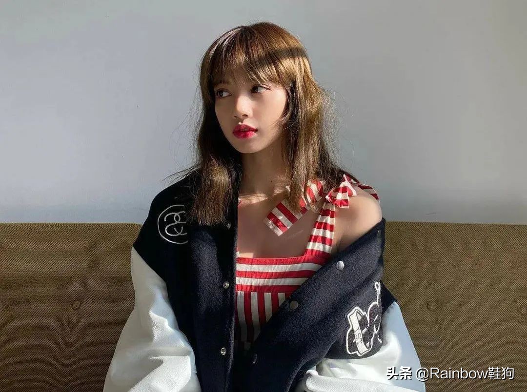 lisa穿什么鞋,人间芭比lisaattention