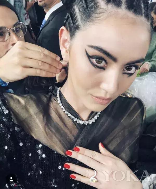 泰国第一美人热巴,泰国比利时混血神颜