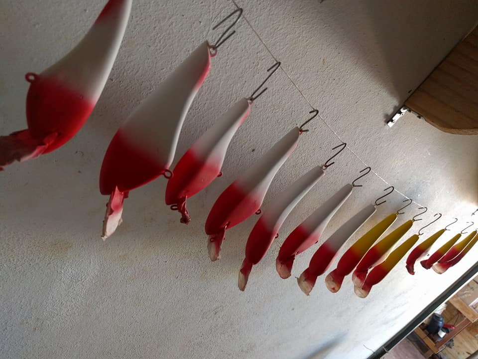 高手果然在民间，牛人不舍得买路亚鱼饵竟自己做，这手艺绝了