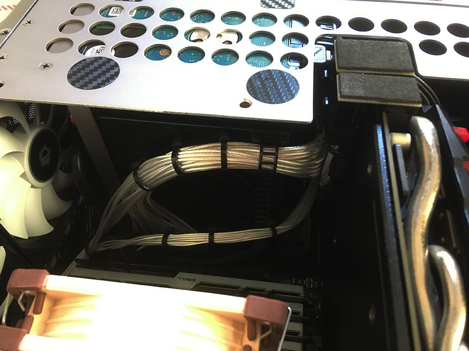 迷你小机箱怎么加装显卡,小机箱改装显卡竖装