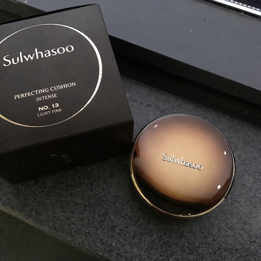 平价滋润保湿气垫可遮毛孔,秋冬气垫推荐混油皮遮毛孔