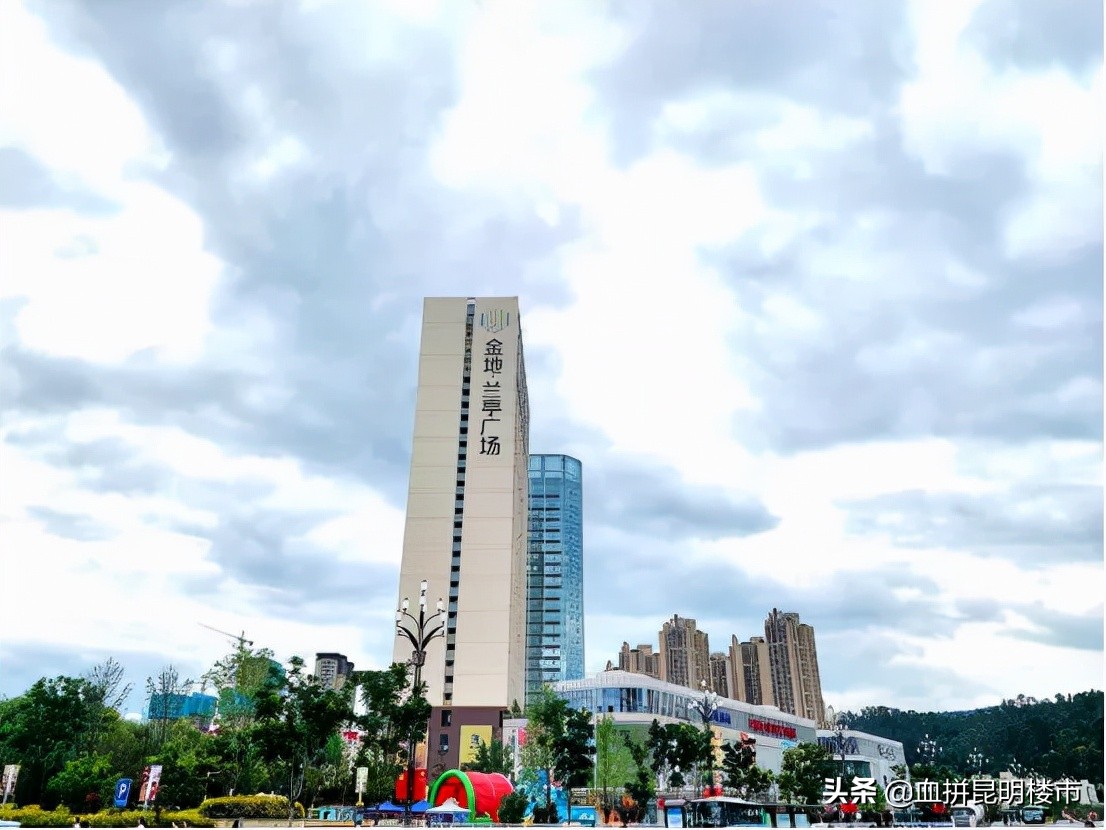 一梯两户南北通透楼盘,洋房2梯2户的房