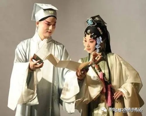 弹破庄周梦两翅驾东风,弹破庄周梦两翅驾东风三百座名园