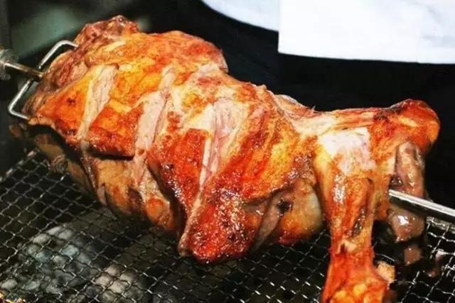 如何才能把烧烤店开得很好呢,烧烤店怎么开才能爆火