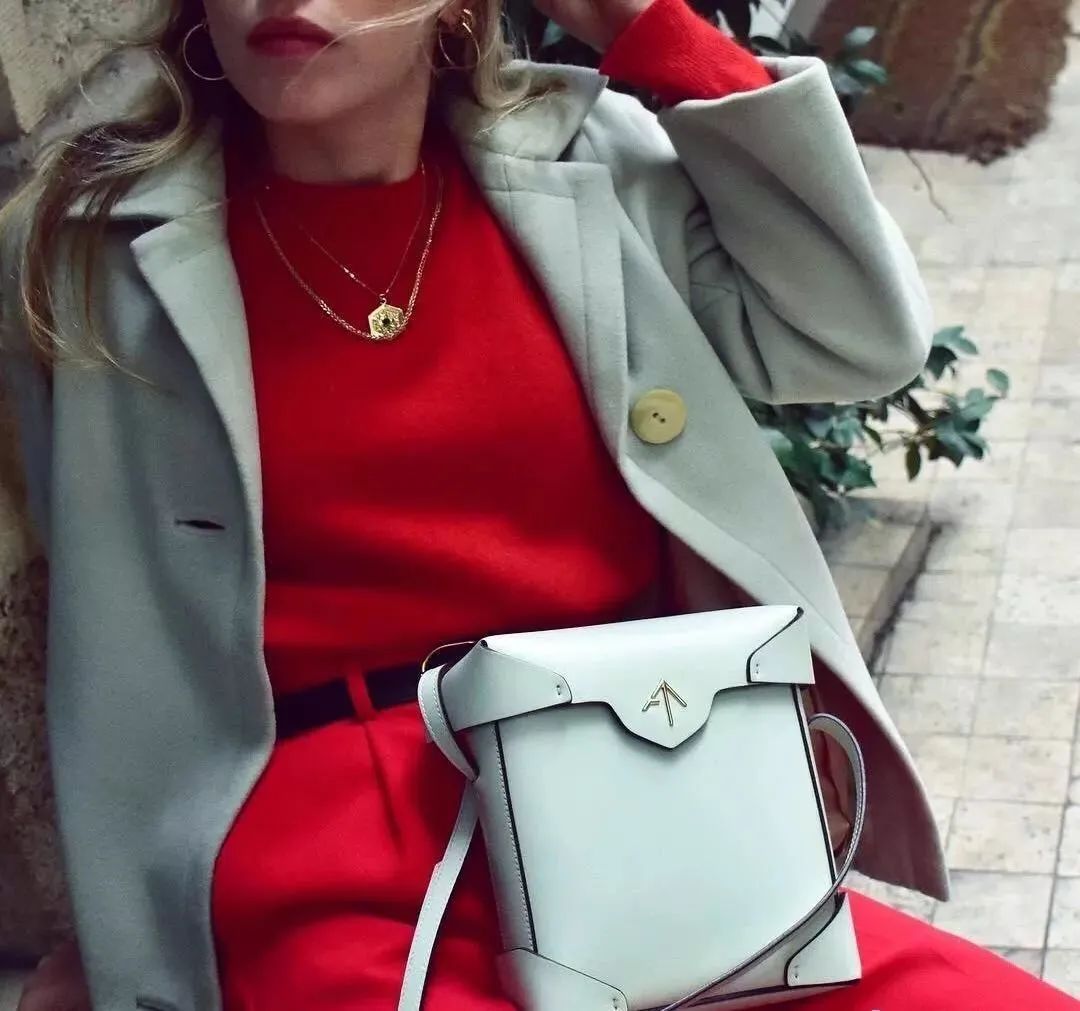 十大入门级轻奢女包千元下,女士小众轻奢品牌包推荐