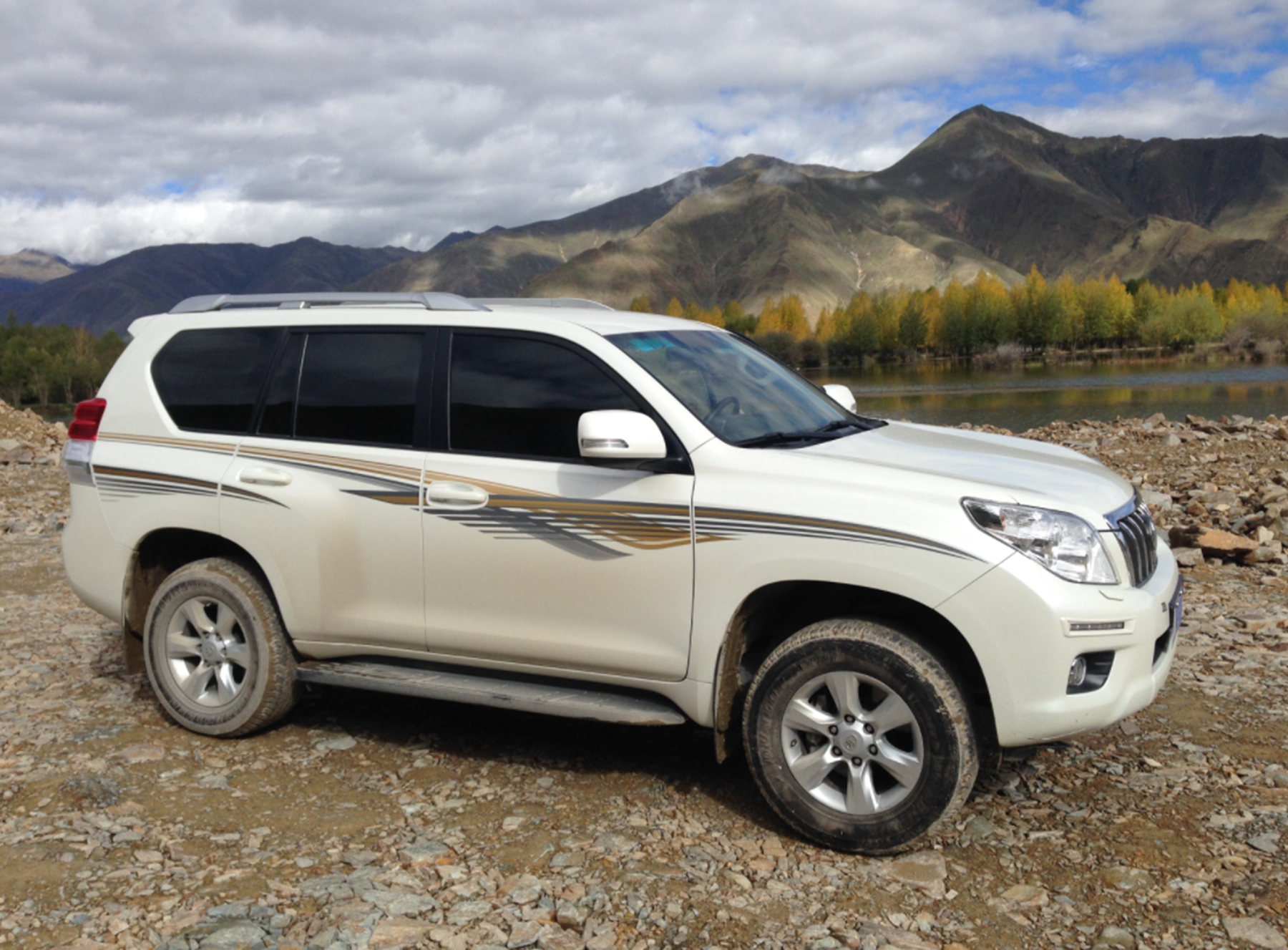 当年国产霸道价格,柴油版霸道在国外卖多少钱