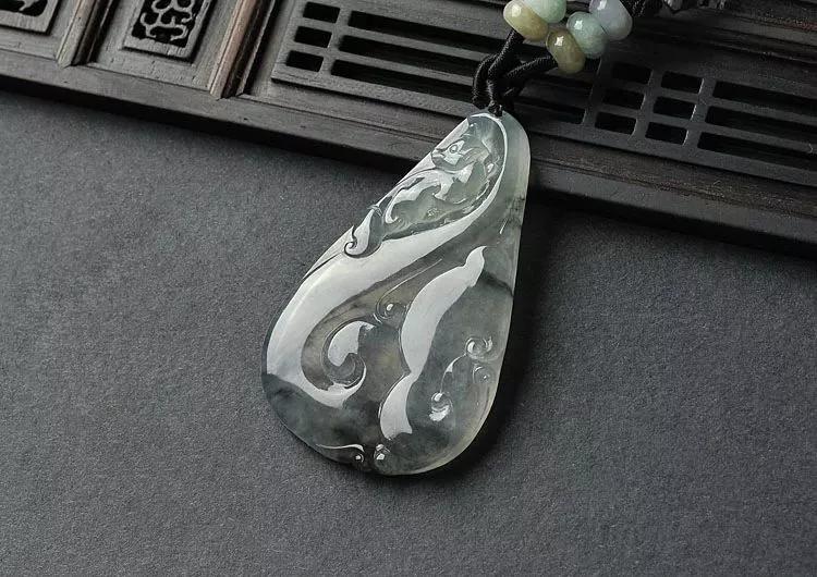 水墨玉与乌鸡种翡翠的区别,翡翠乌鸡和青花区别图解