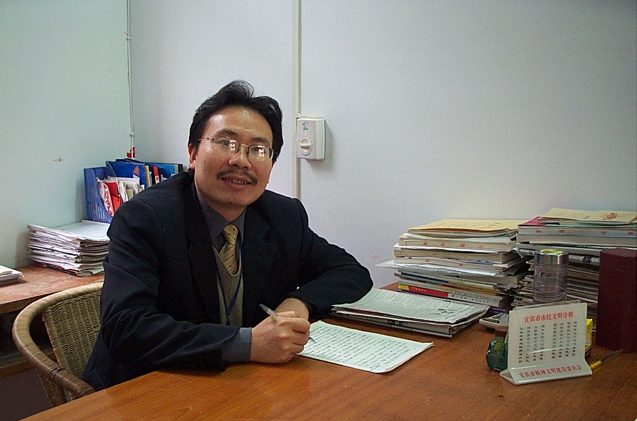 成绩没有考好校长约谈老师,校长因为成绩差被约谈