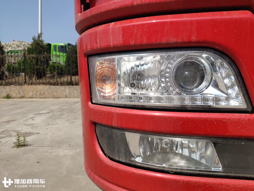 东风华神t7国六牵引车自重多少,华神t7460马力天然气牵引车价格