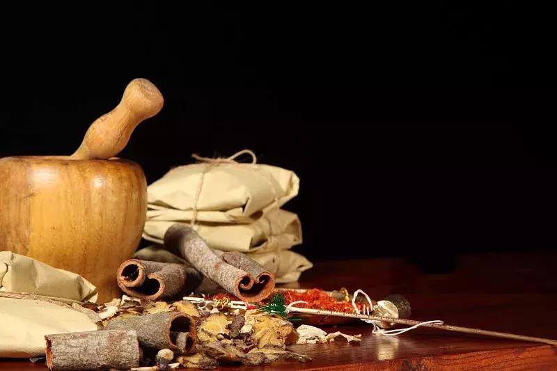 脾为后天之本，气血生化之源，调理脾胃八大方法需谨记