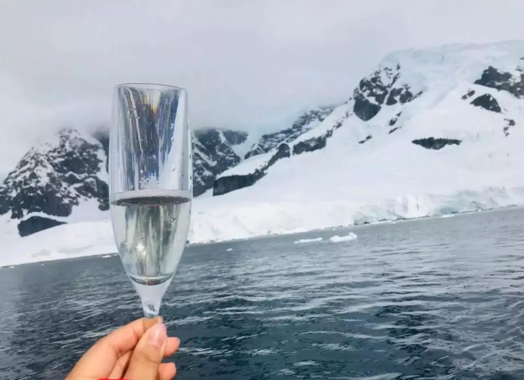 皮艇上漂流,皮筏艇海上