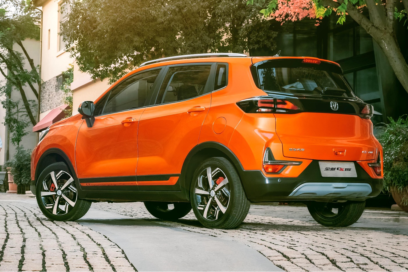 新款长安cs15什么价位,售6.19万元起长安全新cs15上市