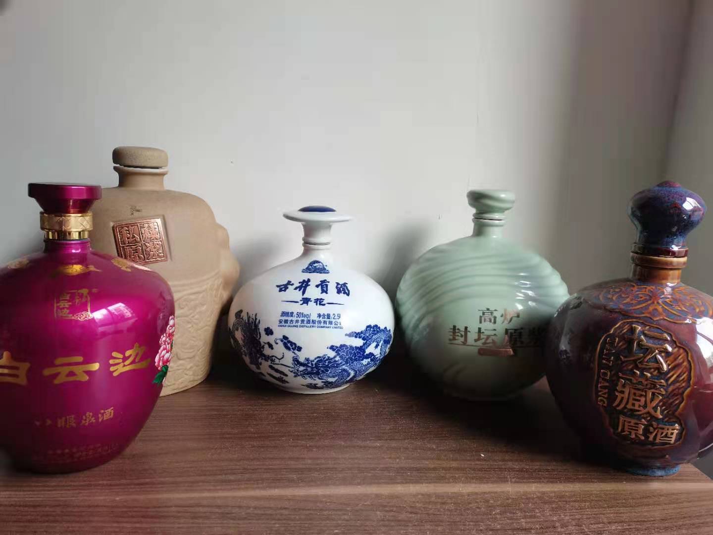 老百姓认可的6款性价比白酒,42度公认十款性价比高的白酒