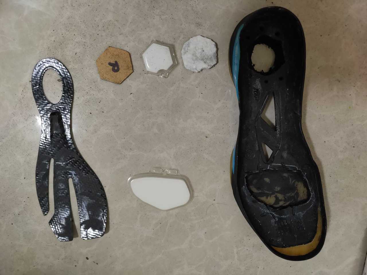 来了来了！你们要的羽毛球气垫球鞋改装教程来了