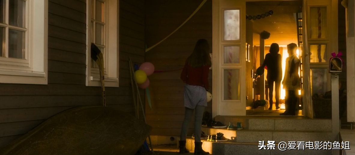 女生手指脱皮视频,女孩手脱皮厉害